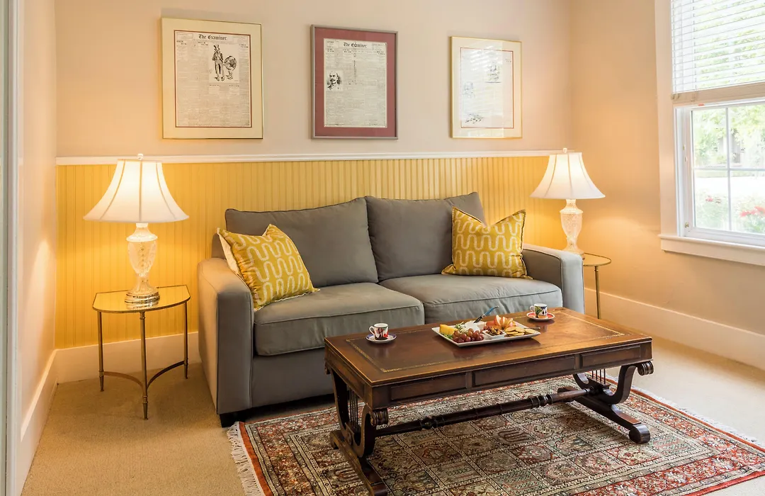 Inn St Helena-1
